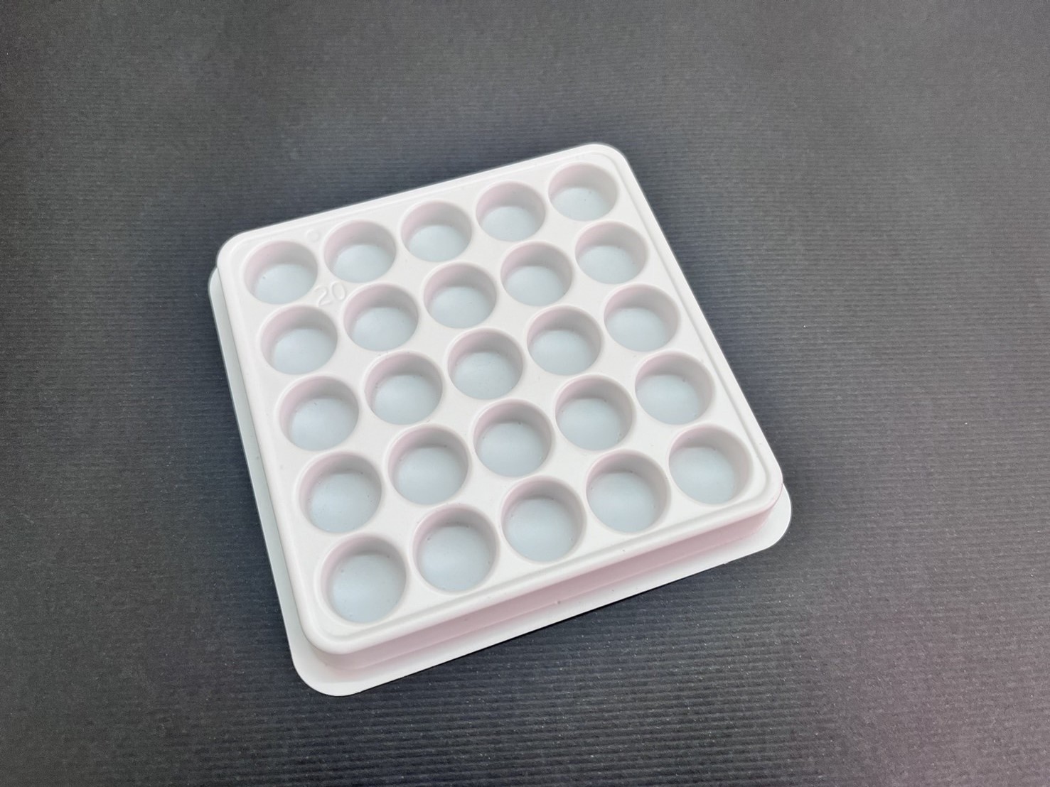 Contact lens working disk